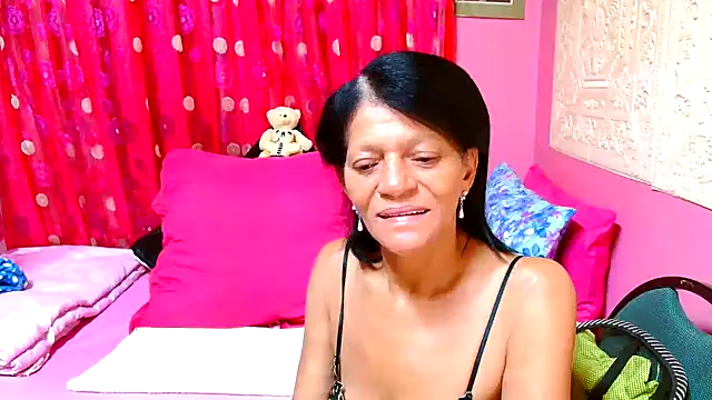 Snapshot of SLUTTYROXY chatting on January 2025 05:19:01 PM SLUTTYROXY online show from January 2025 05:19:01 PM