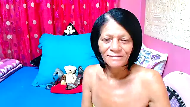Snapshot of SLUTTYROXY chatting on January 2025 02:56:01 AM SLUTTYROXY online show from January 2025 02:56:01 AM