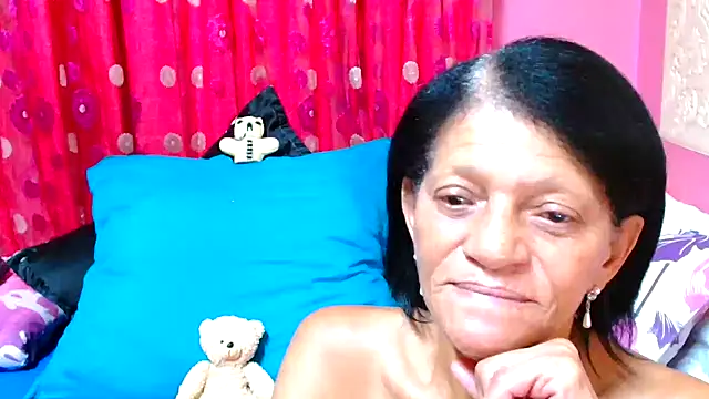 Snapshot of SLUTTYROXY chatting on January 2025 06:49:02 PM SLUTTYROXY online show from January 2025 06:49:02 PM