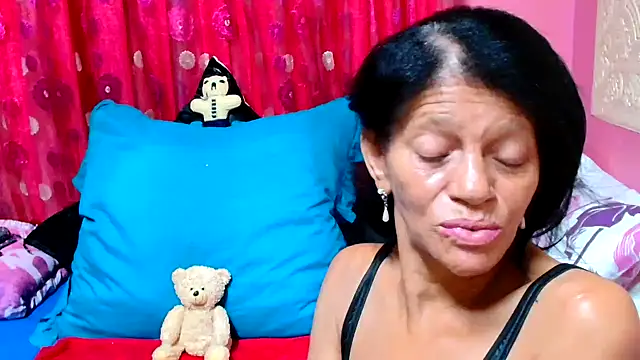 Snapshot of SLUTTYROXY chatting on January 2025 08:42:01 PM SLUTTYROXY online show from January 2025 08:42:01 PM