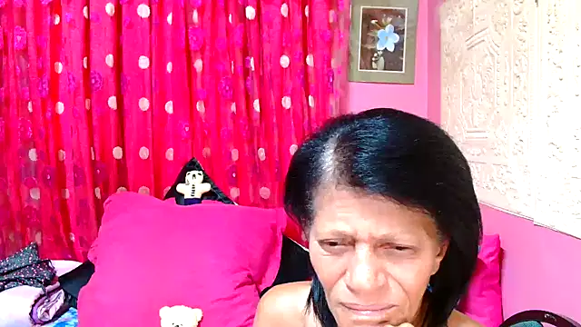 Snapshot of SLUTTYROXY chatting on February 2025 05:29:02 AM SLUTTYROXY online show from February 2025 05:29:02 AM