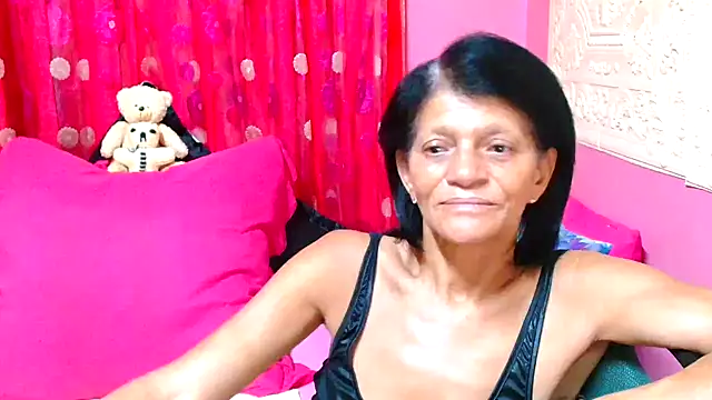 Snapshot of SLUTTYROXY chatting on February 2025 07:38:01 PM SLUTTYROXY online show from February 2025 07:38:01 PM