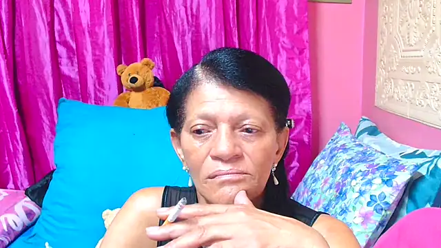 Snapshot of SLUTTYROXY chatting on March 2025 02:36:02 AM SLUTTYROXY online show from March 2025 02:36:02 AM