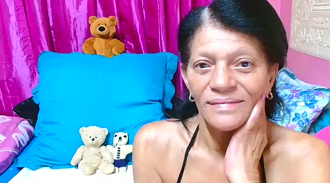 Snapshot of SLUTTYROXY chatting on March 2025 07:10:01 PM SLUTTYROXY online show from March 2025 07:10:01 PM