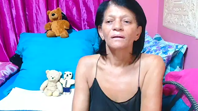 Snapshot of SLUTTYROXY chatting on March 2025 03:02:02 AM SLUTTYROXY online show from March 2025 03:02:02 AM