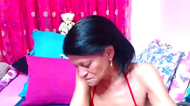 Snapshot of SLUTTYROXY chatting on September 2025 06:30:01 PM SLUTTYROXY online show from September 2025 06:30:01 PM