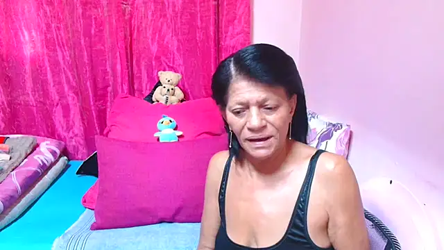 SLUTTYROXY online show from December 2025 06:20:01 AM