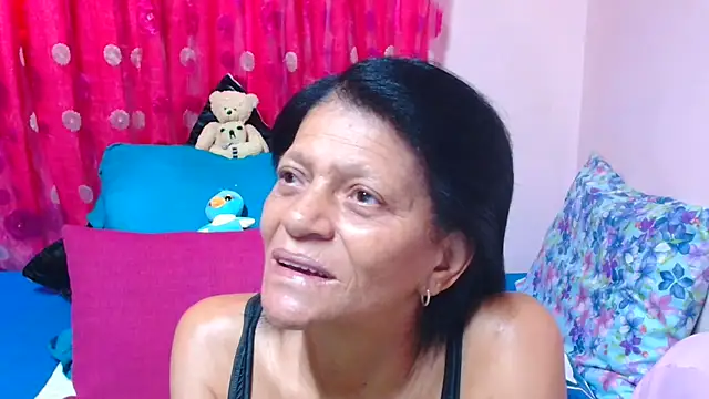 SLUTTYROXY online show from February 2026 07:59:02 AM