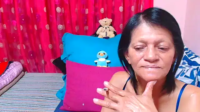 SLUTTYROXY online show from May 2026 05:07:02 PM