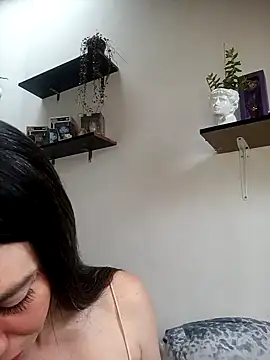 Snapshot of loveuu-bae chatting on December 2024 09:29:02 PM loveuu-bae online show from December 2024 09:29:02 PM