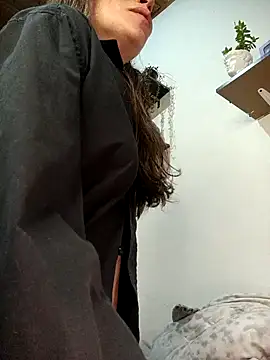 Snapshot of loveuu-bae chatting on January 2025 09:49:02 AM loveuu-bae online show from January 2025 09:49:02 AM