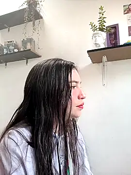 Snapshot of loveuu-bae chatting on February 2025 09:46:02 PM loveuu-bae online show from February 2025 09:46:02 PM