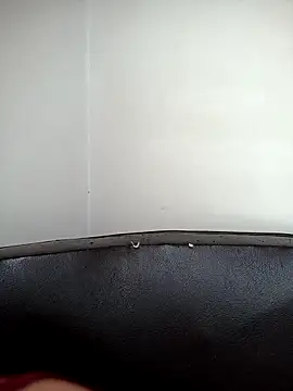 Snapshot of loveuu-bae chatting on March 2025 09:37:01 PM loveuu-bae online show from March 2025 09:37:01 PM