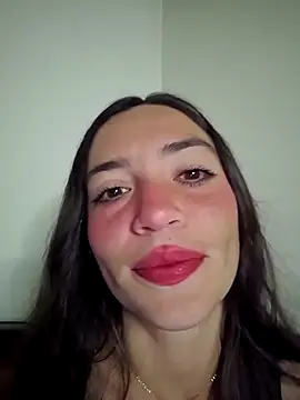 Snapshot of loveuu-bae chatting on December 2025 01:14:02 AM loveuu-bae online show from December 2025 01:14:02 AM