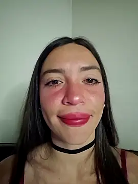 Snapshot of loveuu-bae chatting on December 2025 01:44:02 AM loveuu-bae online show from December 2025 01:44:02 AM