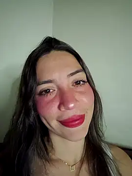 Snapshot of loveuu-bae chatting on January 2026 01:33:02 AM loveuu-bae online show from January 2026 01:33:02 AM