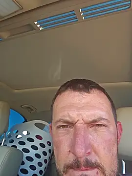 UncutHammer69 online show from October 2025 07:14:02 PM