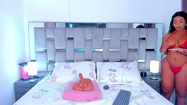 Cammiila online show from January 2026 02:08:01 PM