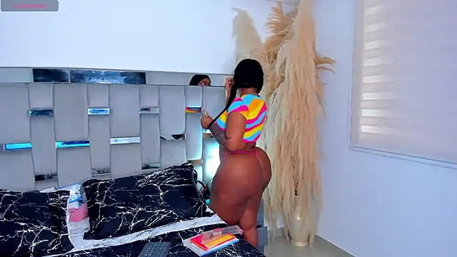 Cammiila online show from June 2026 01:53:02 PM
