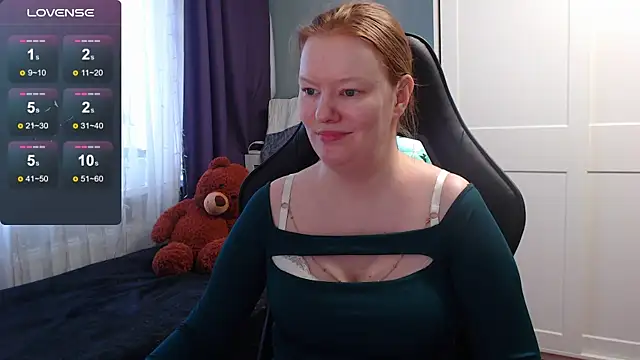 Lady Inari online show from February 2025 01:57:01 PM