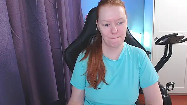 Lady Inari online show from November 2025 03:45:02 PM