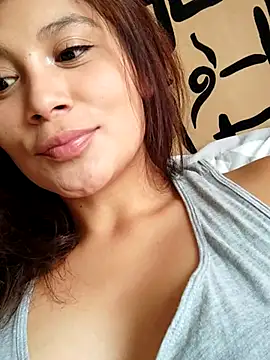 Snapshot of kinky_mila@xh chatting on February 2025 05:07:02 PM kinky milaxh online show from February 2025 05:07:02 PM