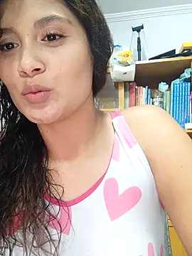 Snapshot of kinky_mila@xh chatting on March 2025 01:47:01 AM kinky milaxh online show from March 2025 01:47:01 AM
