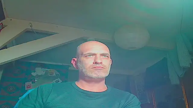 Snapshot of maxhard77 chatting on May 2026 10:17:01 PM maxhard77 online show from May 2026 10:17:01 PM
