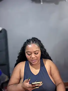 yanza2002 online show from December 2024 11:42:02 PM