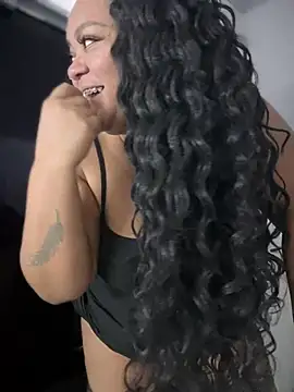 yanza2002 online show from January 2025 11:27:01 PM