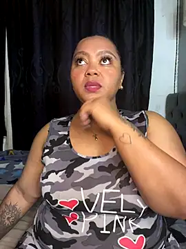 yanza2002 online show from September 2025 11:49:01 PM