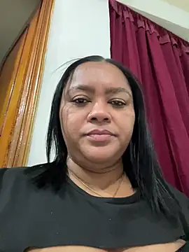 yanza2002 online show from February 2026 11:19:02 PM