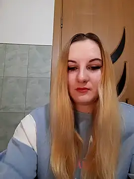 Claraxd8 online show from February 2025 04:00:02 PM