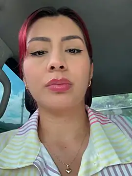 Snapshot of LINDA_PATTY94 chatting on December 2024 07:38:02 PM LINDA PATTY94 online show from December 2024 07:38:02 PM