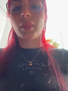 Snapshot of LINDA_PATTY94 chatting on December 2024 04:08:02 PM LINDA PATTY94 online show from December 2024 04:08:02 PM