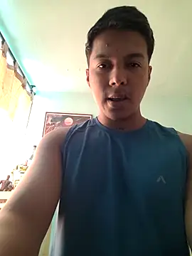 morenito420 online show from October 2025 05:32:01 PM