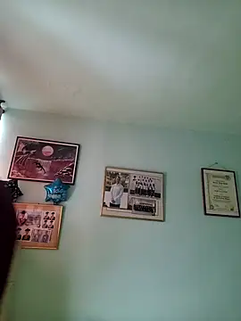 morenito420 online show from October 2025 07:11:01 PM