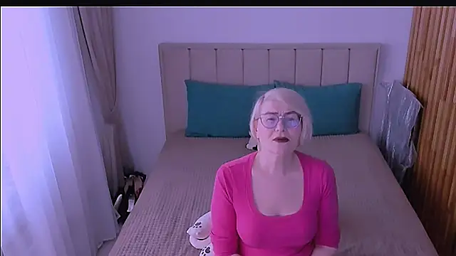 sabrinamacmarren online show from April 2026 10:35:02 AM