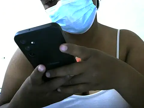 Artinah22 online show from September 2025 04:34:02 PM