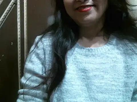 Snapshot of UrsMansi chatting on December 2024 07:50:01 AM UrsMansi online show from December 2024 07:50:01 AM