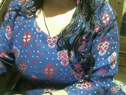 Snapshot of UrsMansi chatting on January 2025 07:49:02 AM UrsMansi online show from January 2025 07:49:02 AM
