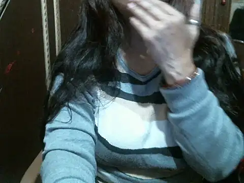 Snapshot of UrsMansi chatting on November 2025 07:41:02 PM UrsMansi online show from November 2025 07:41:02 PM