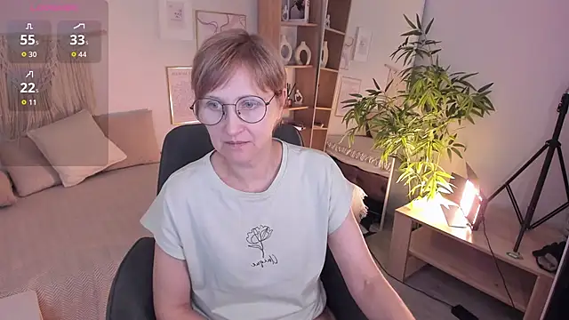 Snapshot of Paris_Cherry chatting on January 2026 12:32:02 PM Paris Cherry online show from January 2026 12:32:02 PM