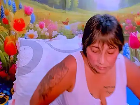 Snapshot of indianroxy chatting on October 2025 06:01:02 AM indianroxy online show from October 2025 06:01:02 AM