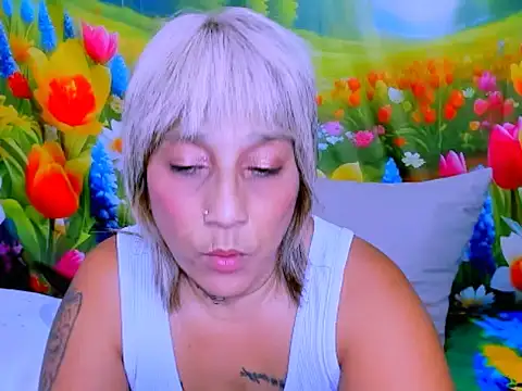 indianroxy online show from June 2026 06:18:01 AM