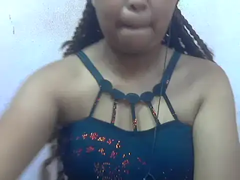 Snapshot of milkboobsgirl chatting on January 2025 05:59:02 AM milkboobsgirl online show from January 2025 05:59:02 AM