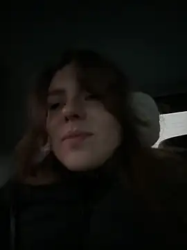 Snapshot of MariiD chatting on December 2024 07:05:01 AM MariiD online show from December 2024 07:05:01 AM