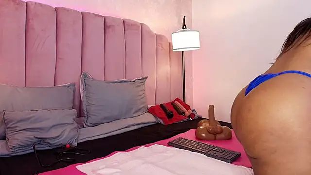 HallyBans online show from October 2025 07:00:01 PM