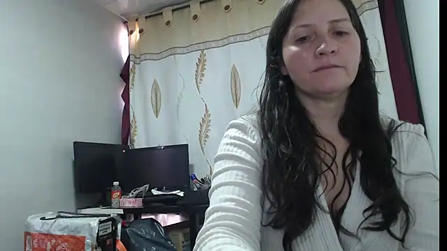 Snapshot of angel_sw chatting on October 2025 08:27:02 PM angel sw online show from October 2025 08:27:02 PM