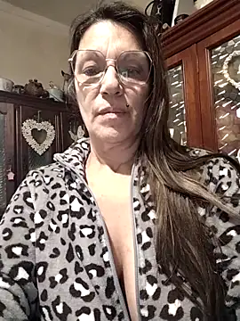 Snapshot of Melmamalhuda@xh chatting on February 2026 02:13:01 PM Melmamalhudaxh online show from February 2026 02:13:01 PM